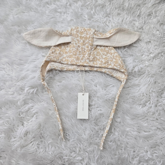 Quincy Mae Bunny Bonnet in Dahlia. Size 12-24M. New.Featuring the sweetest flop - Picture 3 of 9